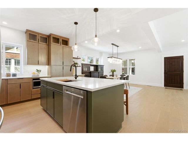 625 Cook St, Denver, CO 80206