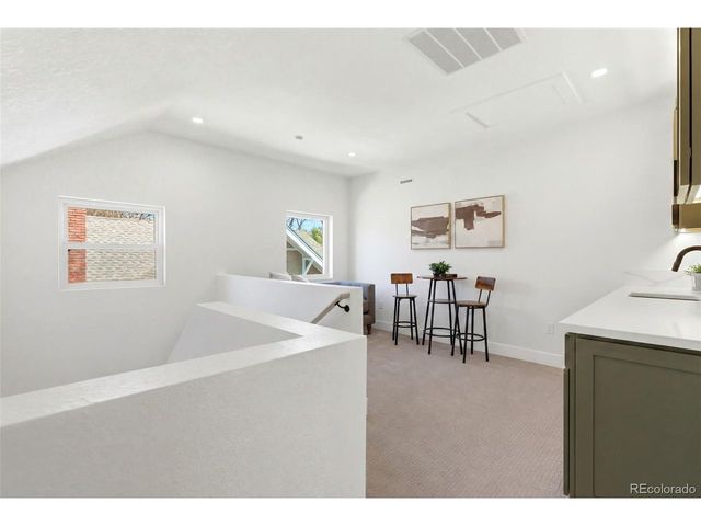 625 Cook St, Denver, CO 80206