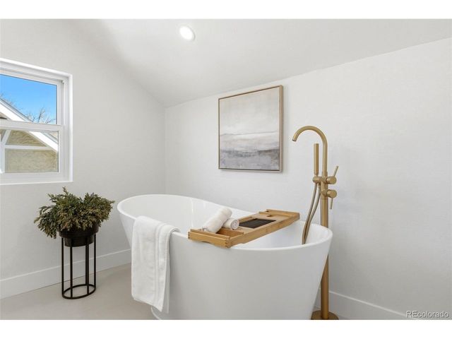 625 Cook St, Denver, CO 80206