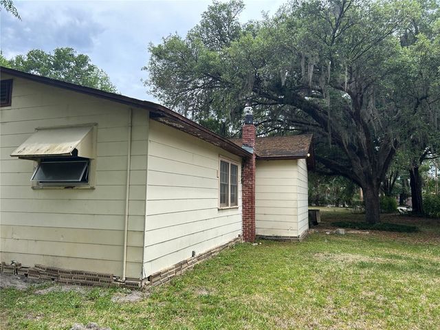 2242 NW 1ST AVENUE, Ocala, FL 34475