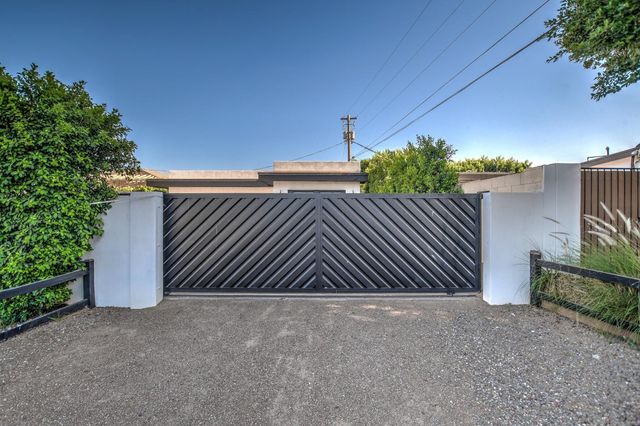 6929 E Mariposa Drive, Scottsdale, AZ 85251