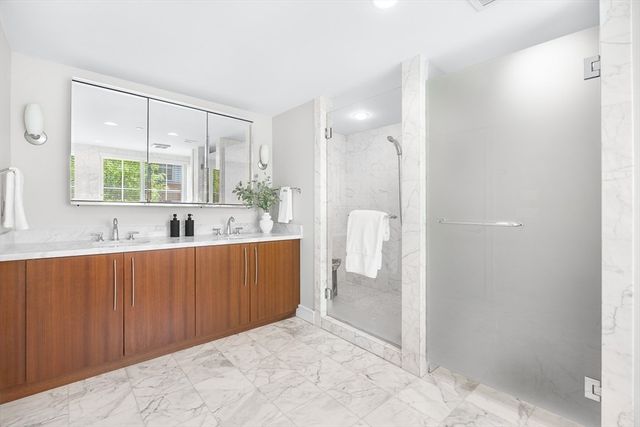 4 Battery Wharf 4302, Boston, MA 02109