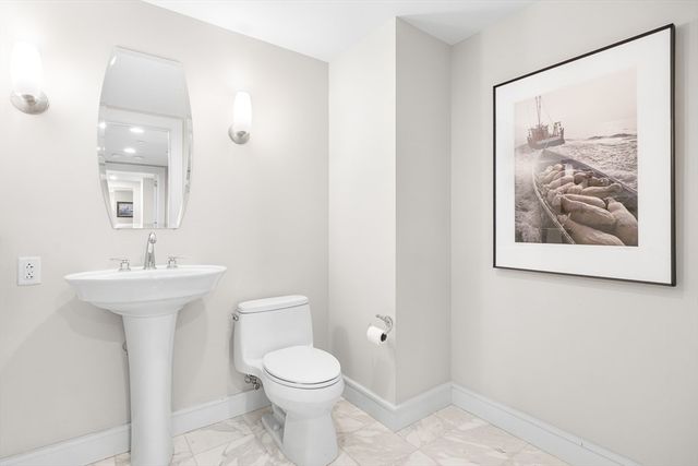 4 Battery Wharf 4302, Boston, MA 02109
