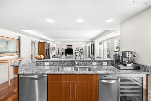 4 Battery Wharf 4302, Boston, MA 02109