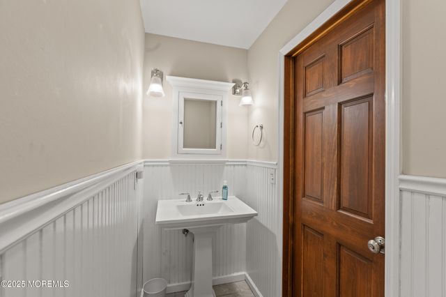 1709 Fanwood Street, Oakhurst, NJ 07755