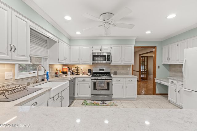 1709 Fanwood Street, Oakhurst, NJ 07755