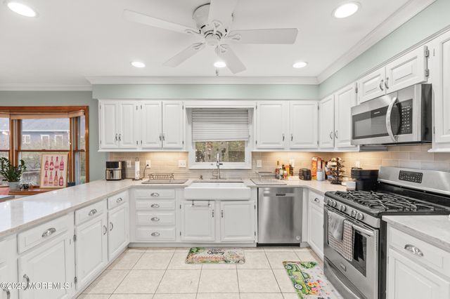 1709 Fanwood Street, Oakhurst, NJ 07755