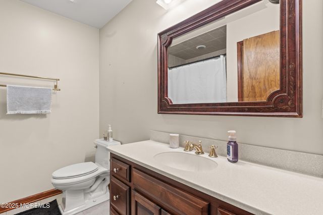 1709 Fanwood Street, Oakhurst, NJ 07755