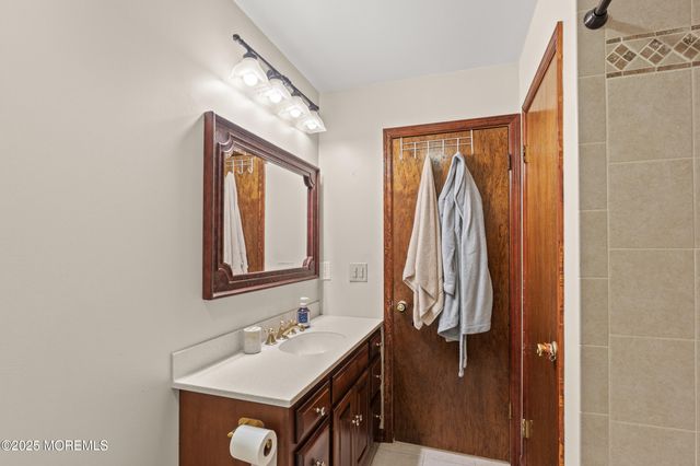 1709 Fanwood Street, Oakhurst, NJ 07755