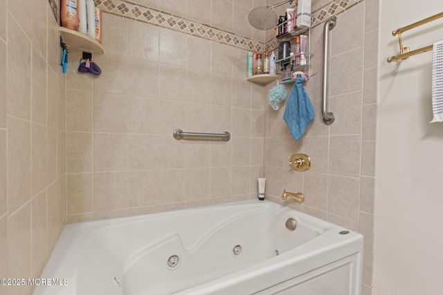 1709 Fanwood Street, Oakhurst, NJ 07755