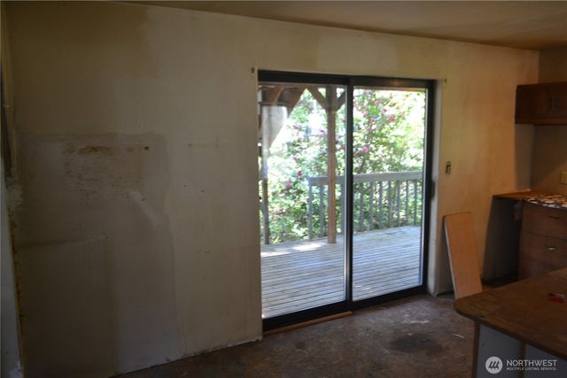 80 NE Collins Drive E, Tahuya, WA 98588