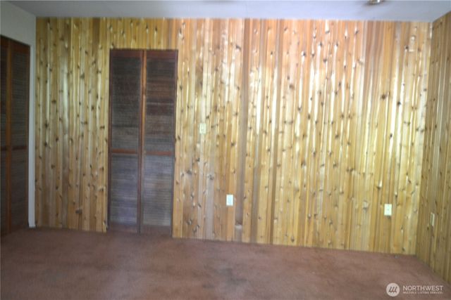 80 NE Collins Drive E, Tahuya, WA 98588