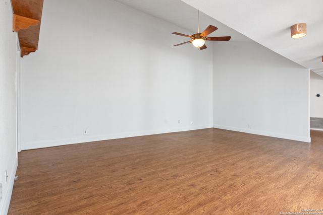 12031 Arms Way, Live Oak, TX 78233