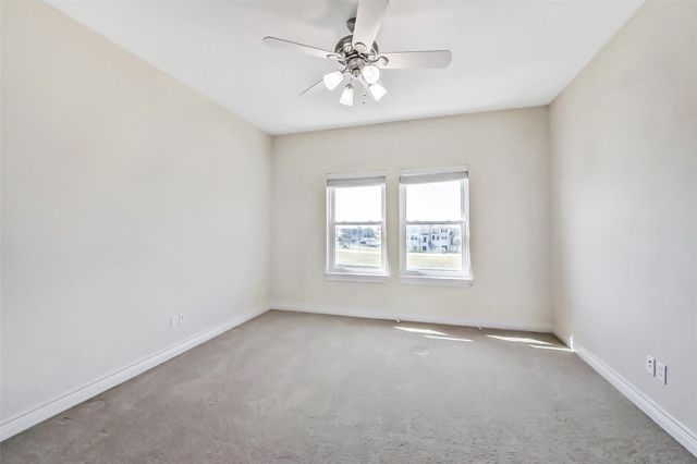 1 Loggerhead, Hitchcock, TX 77563