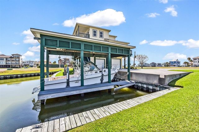 1 Loggerhead, Hitchcock, TX 77563