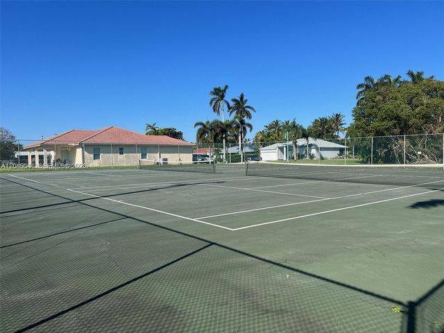 689 NE 6th Ct 1080, Boynton Beach, FL 33435