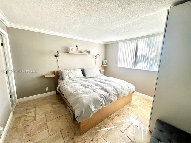 689 NE 6th Ct 1080, Boynton Beach, FL 33435