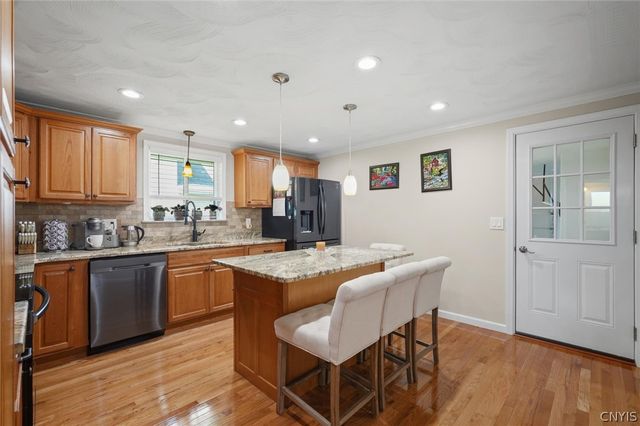 125 Revere Avenue, Dewitt, NY 13057