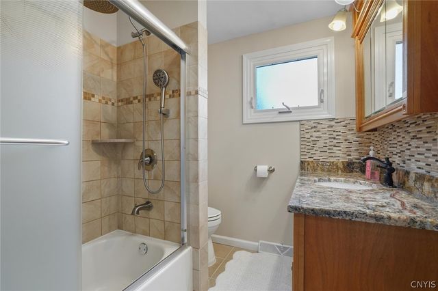 125 Revere Avenue, Dewitt, NY 13057