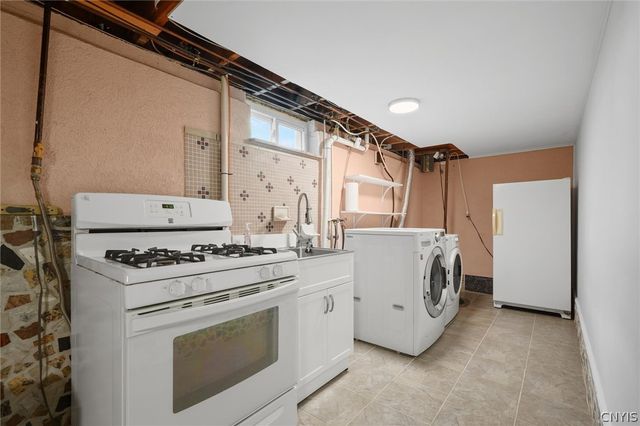 125 Revere Avenue, Dewitt, NY 13057