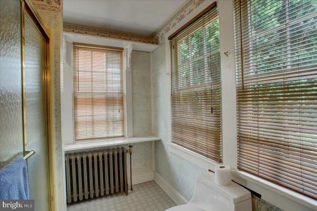 130 S CARLISLE ST, Greencastle, PA 17225