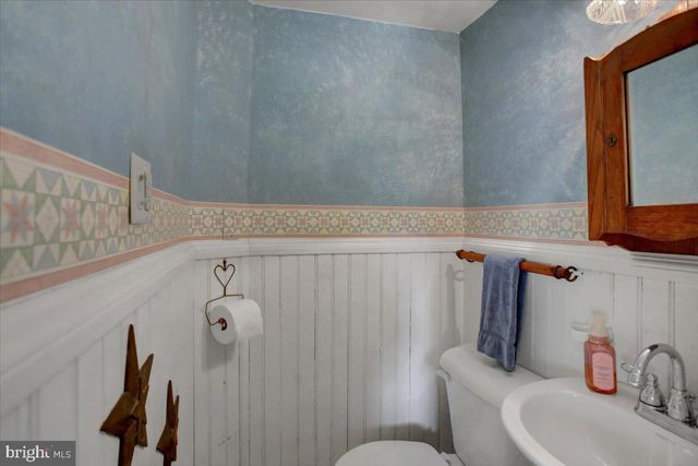 130 S CARLISLE ST, Greencastle, PA 17225