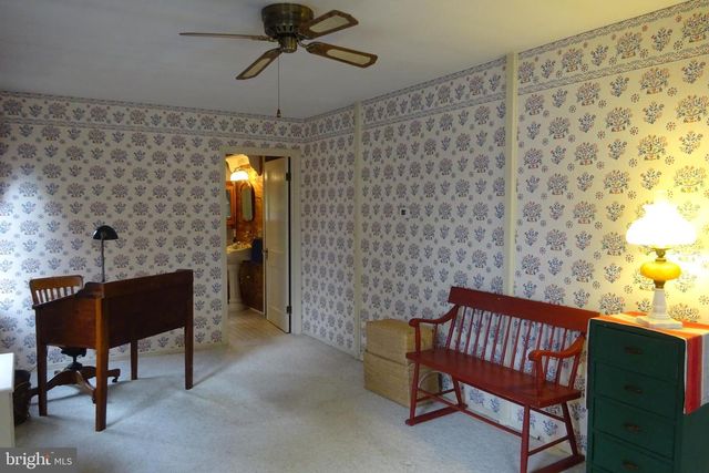 130 S CARLISLE ST, Greencastle, PA 17225