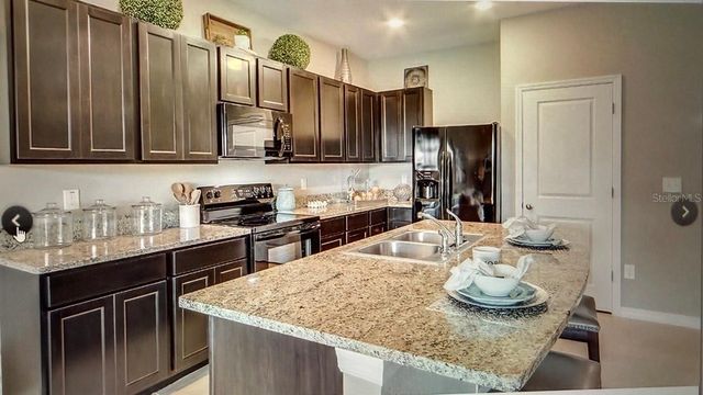 6936 BREEZY PALM DRIVE, Riverview, FL 33578
