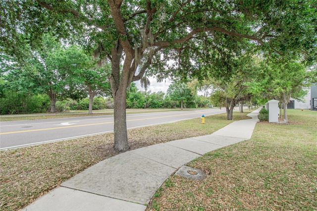 6936 BREEZY PALM DRIVE, Riverview, FL 33578