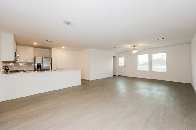 2741 Center Creek, Benbrook, TX 76108