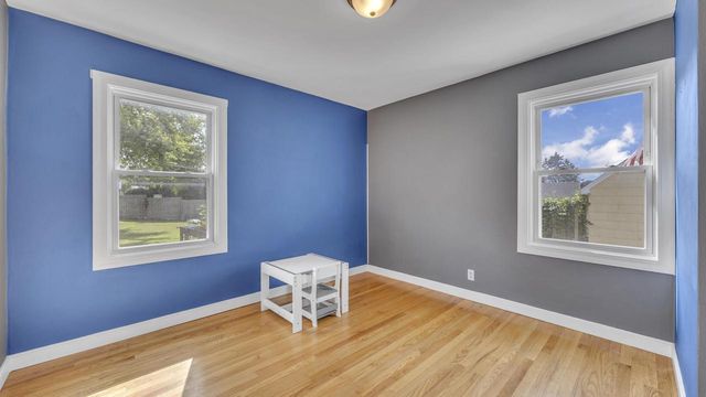 1161 N 8th AVENUE, West Bend, WI 53090