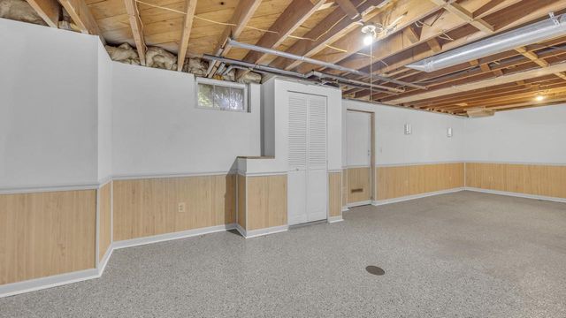 1161 N 8th AVENUE, West Bend, WI 53090