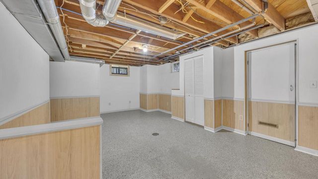 1161 N 8th AVENUE, West Bend, WI 53090