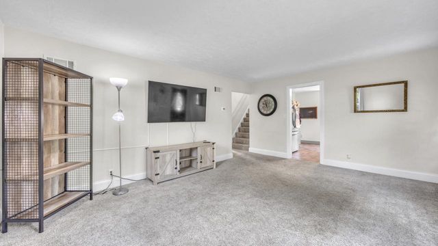 1161 N 8th AVENUE, West Bend, WI 53090