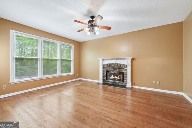 10044 Point View Drive, Jonesboro, GA 30238