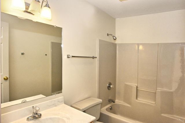 378 Ballenisle Court, Chesterton, IN 46304