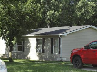 211 Westfield Drive, Erie, MI 48133