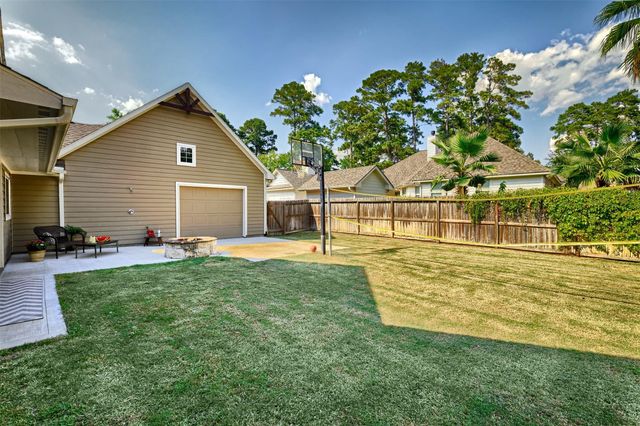 11939 Sagittarius Drive E, Willis, TX 77318