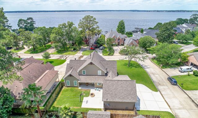 11939 Sagittarius Drive E, Willis, TX 77318