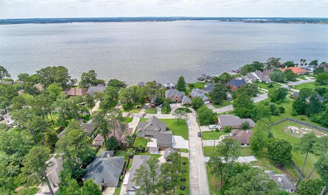 11939 Sagittarius Drive E, Willis, TX 77318