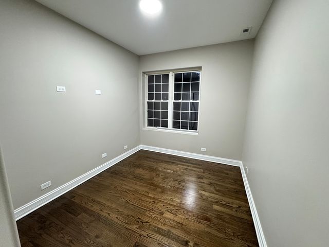 543 E 43rd Street 3W, Chicago, IL 60653