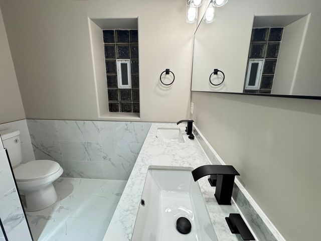 543 E 43rd Street 3W, Chicago, IL 60653