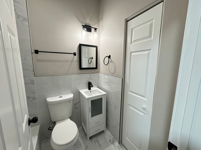 543 E 43rd Street 3W, Chicago, IL 60653