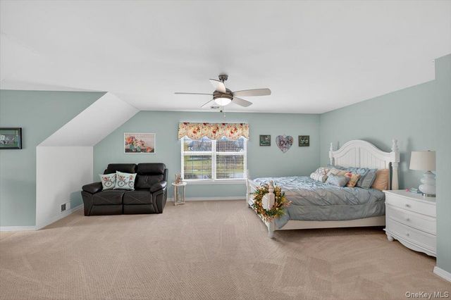 41 Golden Spruce Drive, Calverton, NY 11933