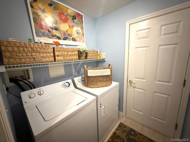 41 Golden Spruce Drive, Calverton, NY 11933