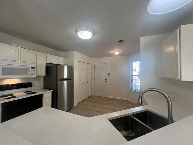 3025 LAKE PARK Trail, Acworth, GA 30101