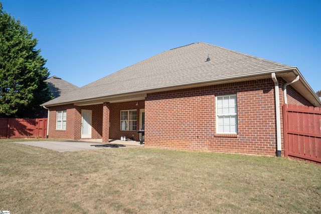 572 Ellsmere Way, Moore, SC 29369