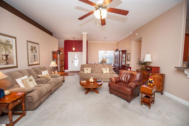 572 Ellsmere Way, Moore, SC 29369