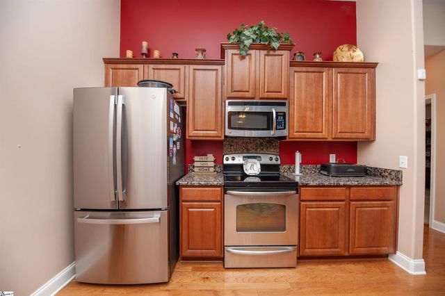 572 Ellsmere Way, Moore, SC 29369