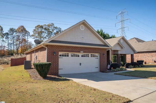 572 Ellsmere Way, Moore, SC 29369